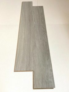 Laminato Easy Line 731 Grey Pure Oak E1616423959410.jpg